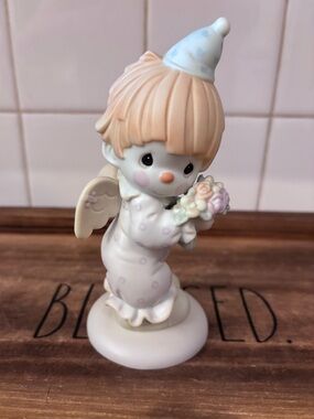 Precious Moments Figurine “Happiness Divine”